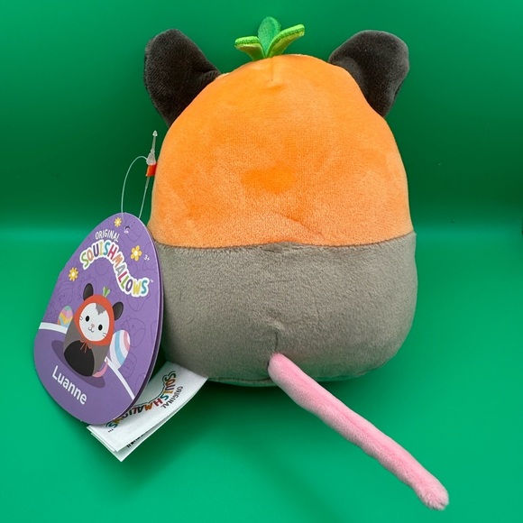 Squishmallows Luanne Carrot Hat Grey Opossum 4 inch long tail NWT - Picture 3 of 4